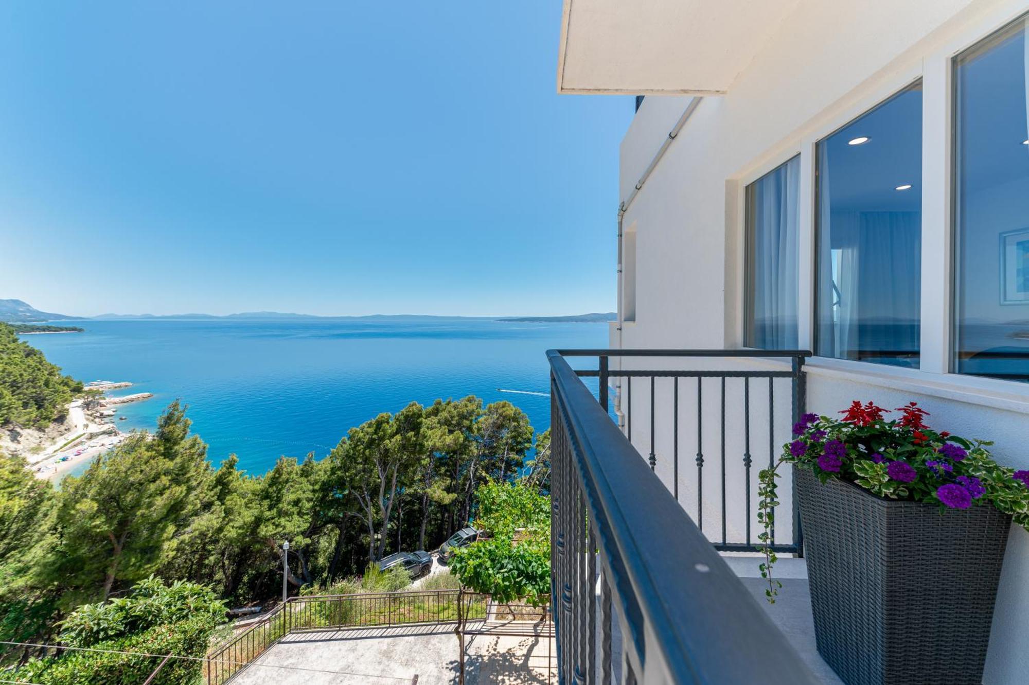 Seaview Apartments Nives Brela Ngoại thất bức ảnh