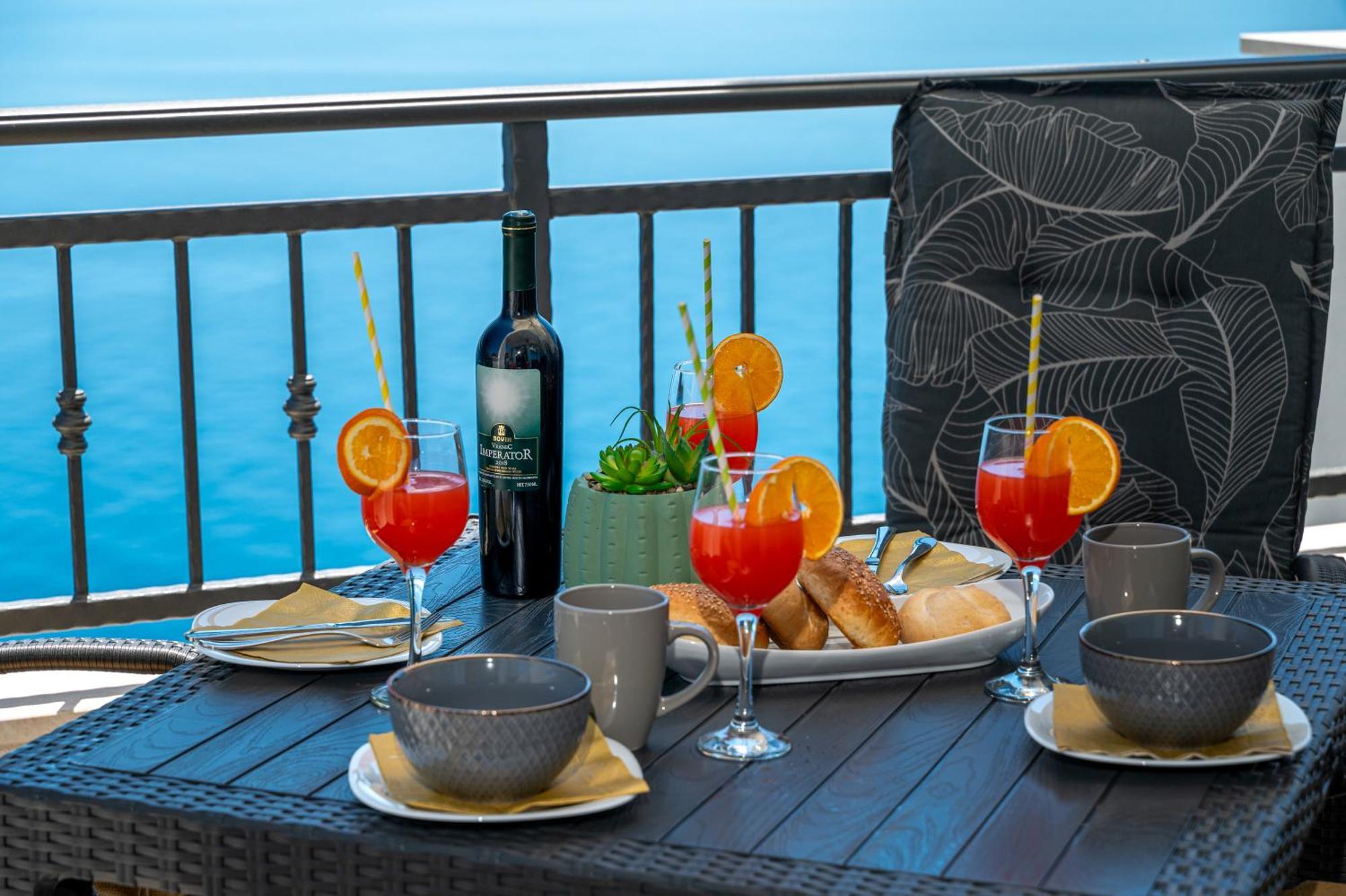 Seaview Apartments Nives Brela Ngoại thất bức ảnh