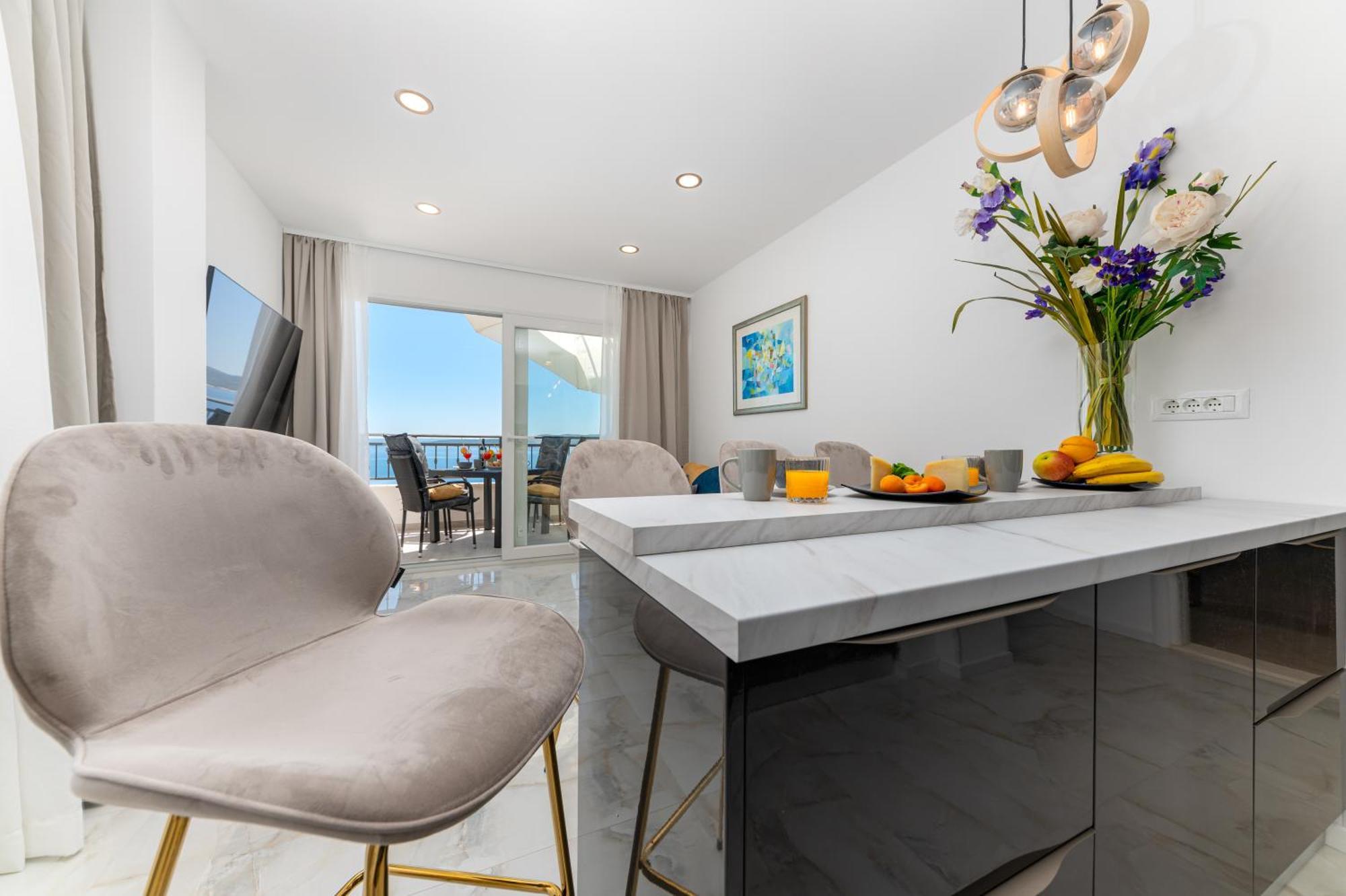 Seaview Apartments Nives Brela Phòng bức ảnh