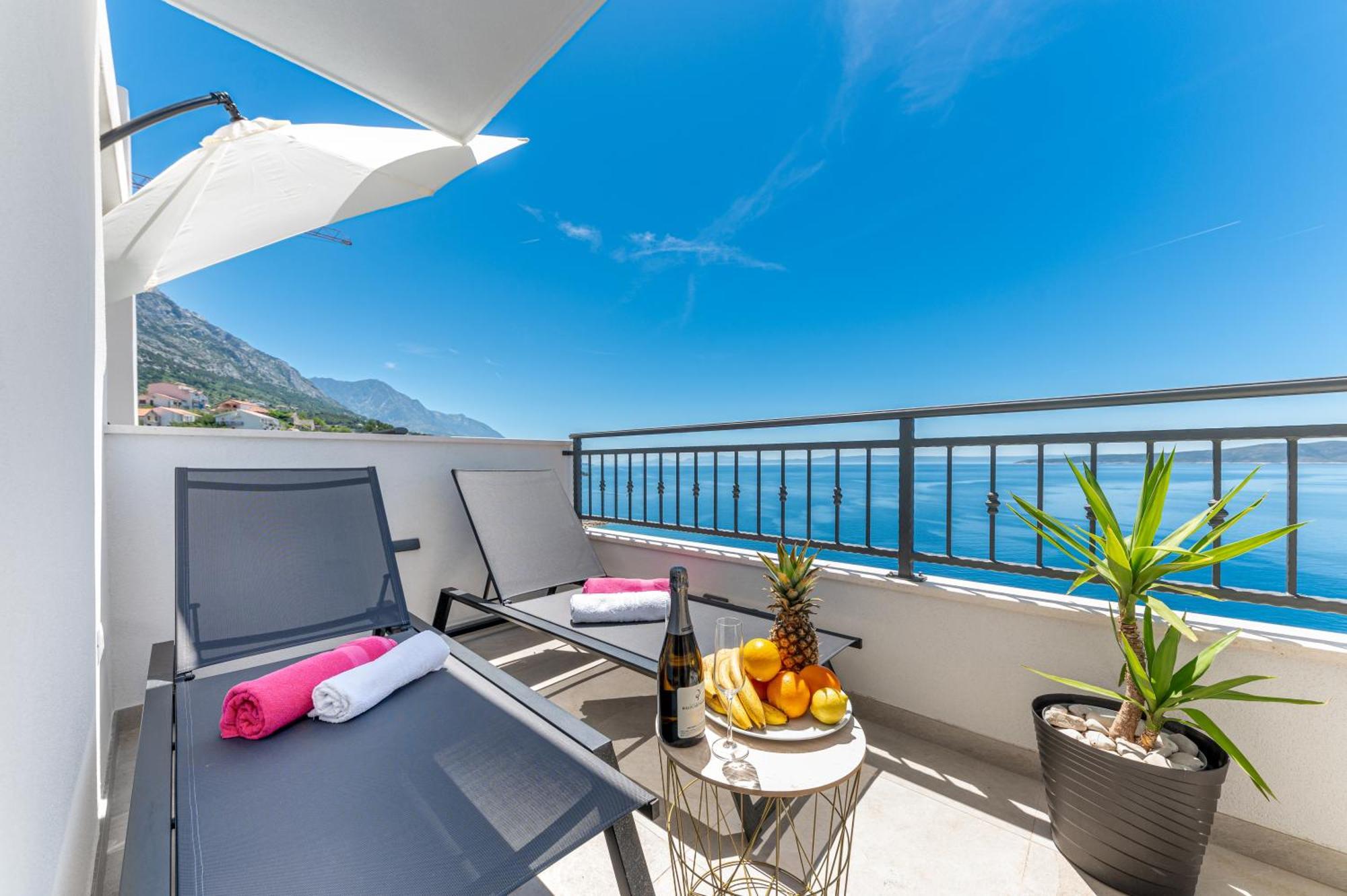 Seaview Apartments Nives Brela Ngoại thất bức ảnh