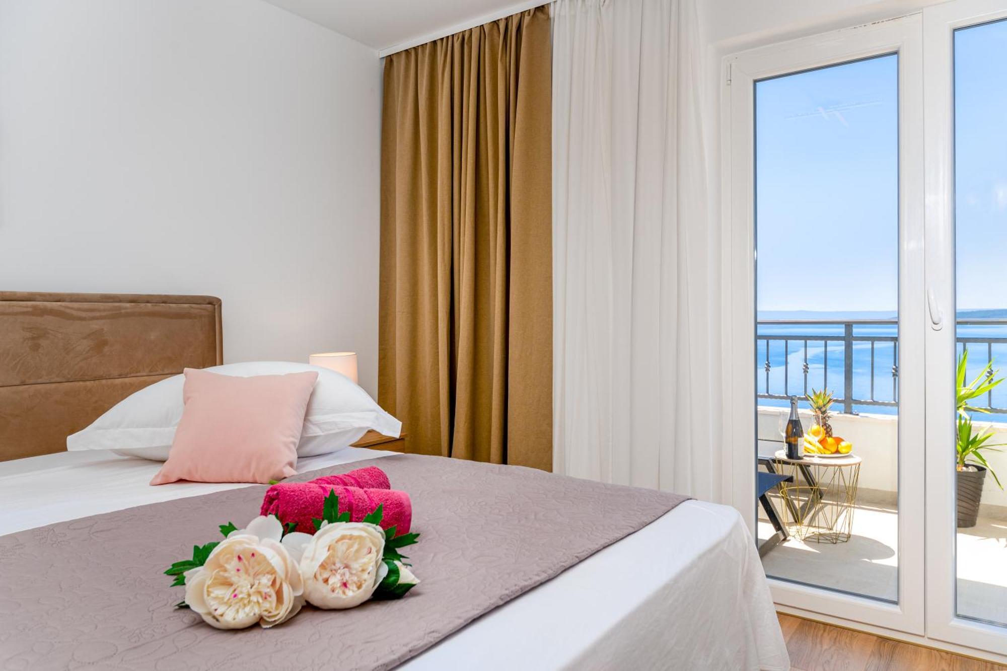 Seaview Apartments Nives Brela Ngoại thất bức ảnh